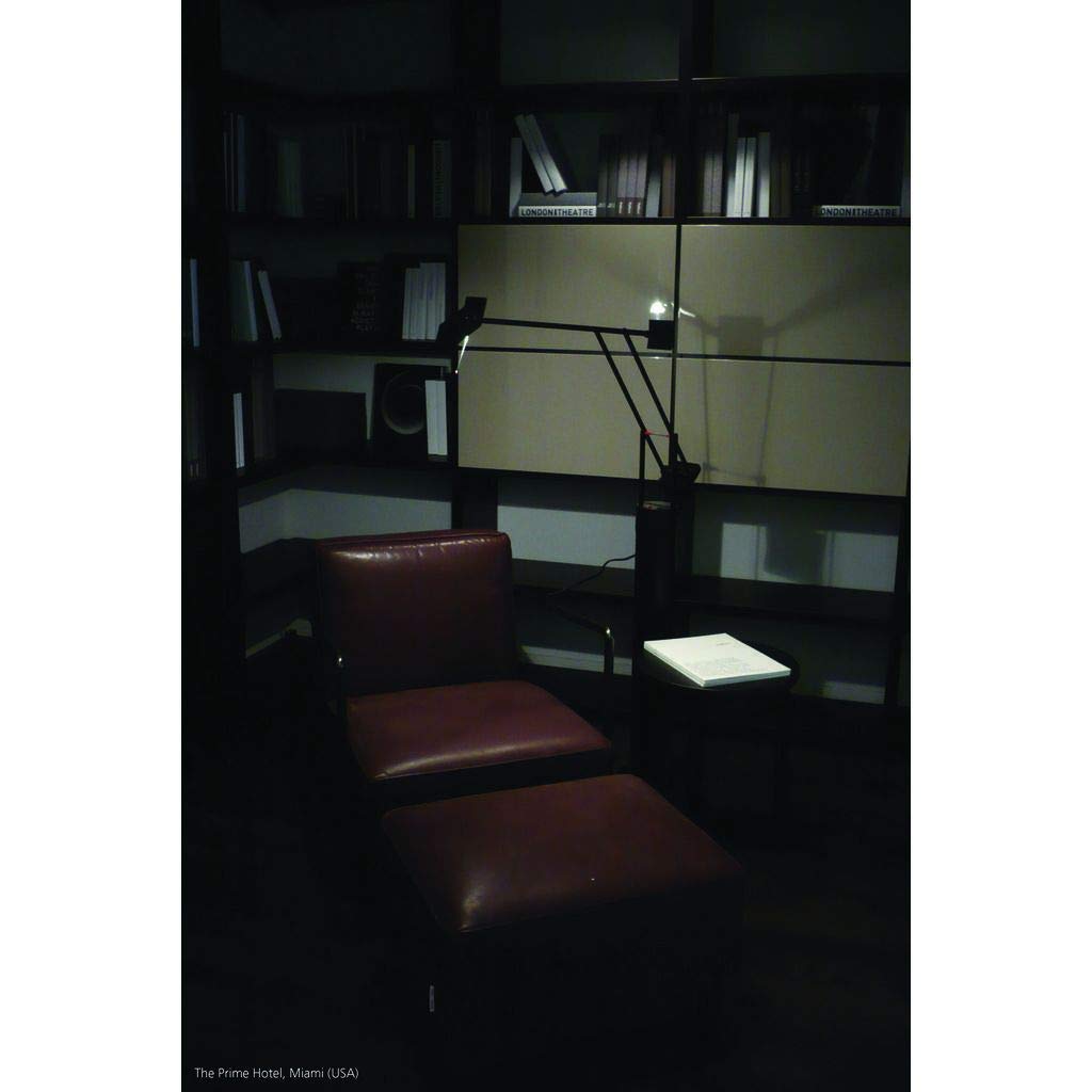 Tizio Floor Lamp | Black - Classic - LED
