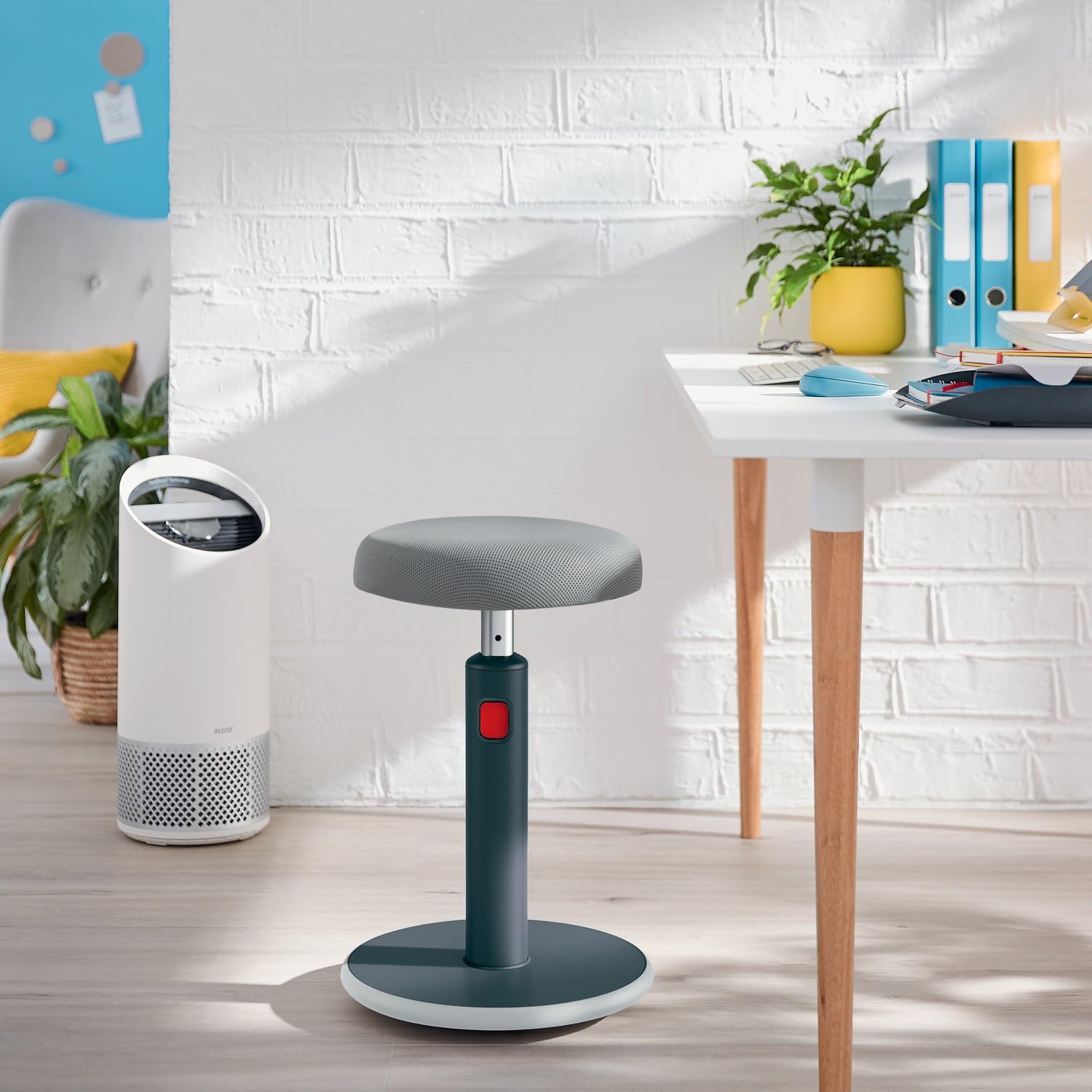 Leitz Ergo Active Sit Stand 2 in 1 Stool, Adjustable Ergonomic Wobble Chair, Strong and Stable for Office and Home (65180089-NA)