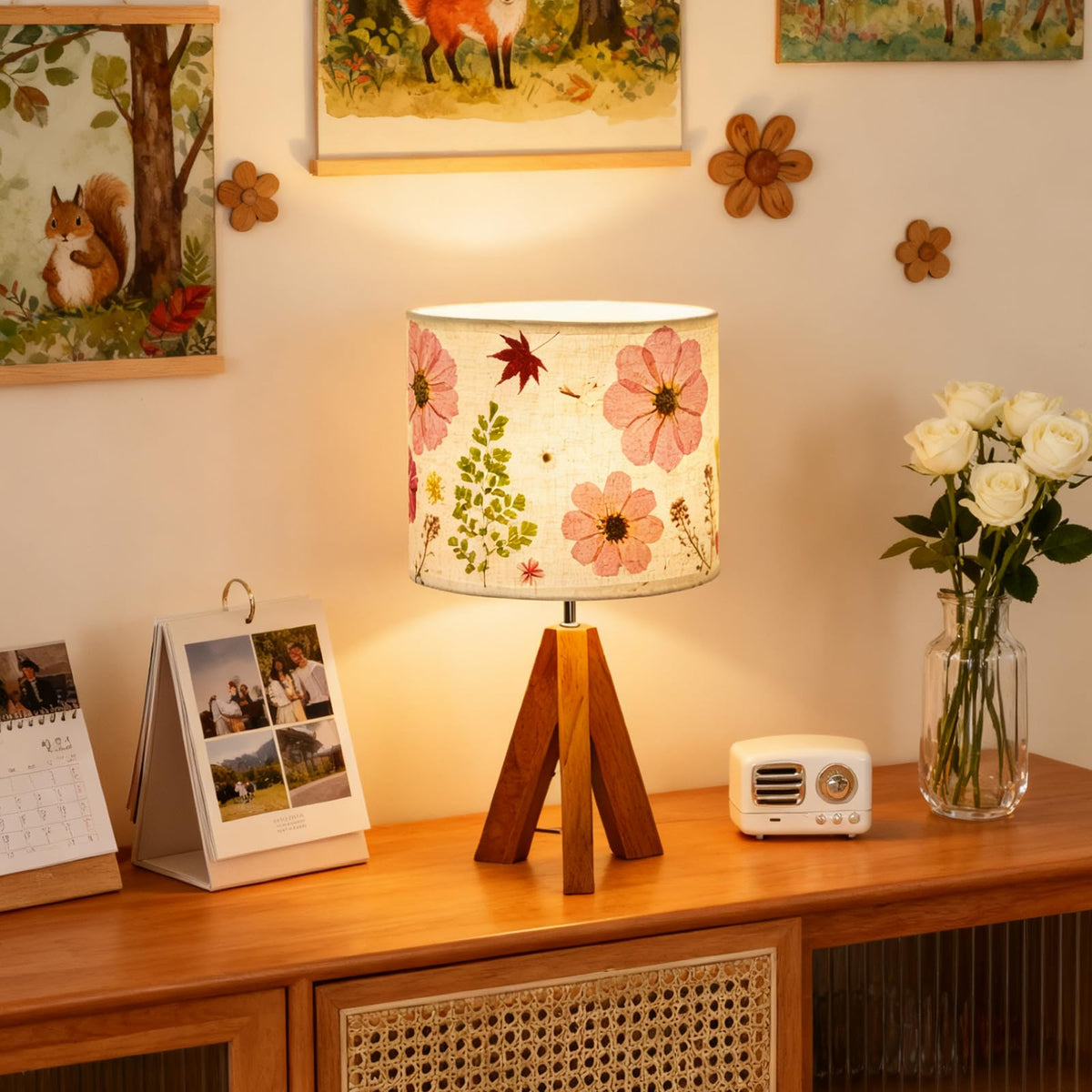Dried Flowers Tripod Table Lamp 14.96in, 9W LED Dimmable Cute Bedside Lamp with Flowers Linen Lampshade for Nursery, Bedroom, Kid Room, Living Room, Light Brown Wooden Base