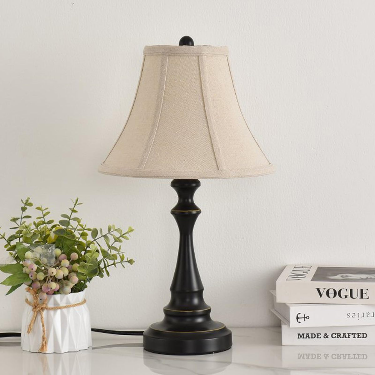 Traditional Table Lamp, Black Farmhouse Desk Lamp with Fabric Shade