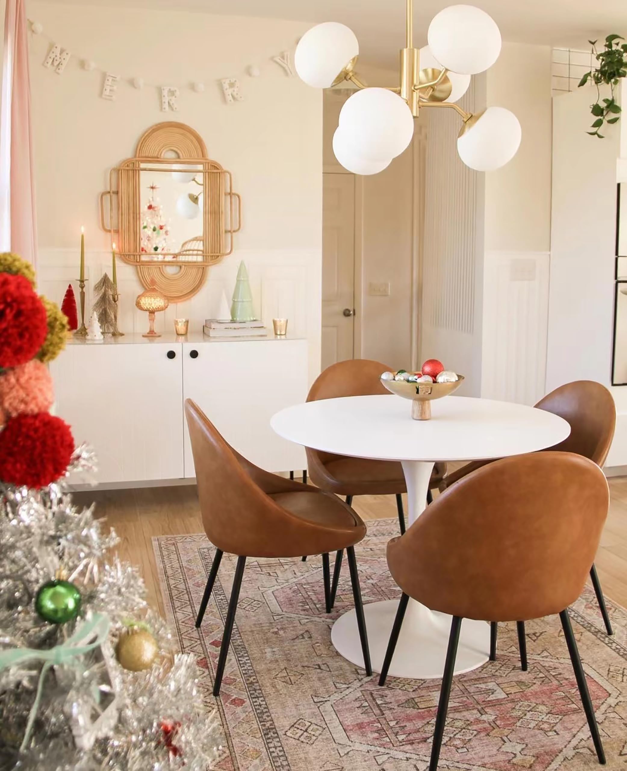 TUOMUR White Round Dining Table, 31.5" Circle Tulip Table Kitchen Round Dining Table for 2-4 People with Thickened Top and Metal Pedestal, Mid Century Leisure Table for Home, Dining Room, Cafe