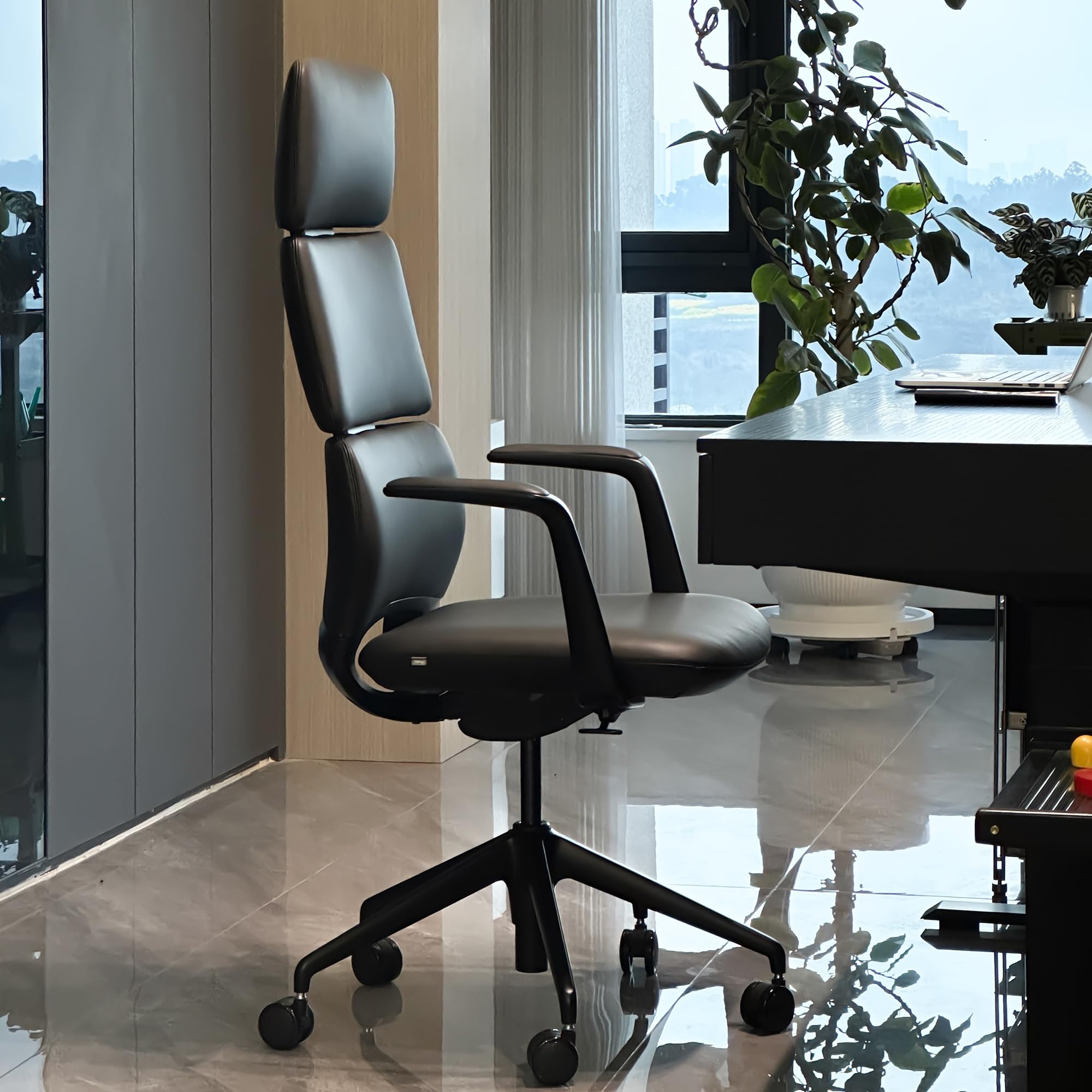 Executive Leather Office Chair, Top Grain Genuine Leather Executive Chair High Back with headrest, Adjustable Tilt & Height, Ergonomic Swivel Chair with Wheels (Black)