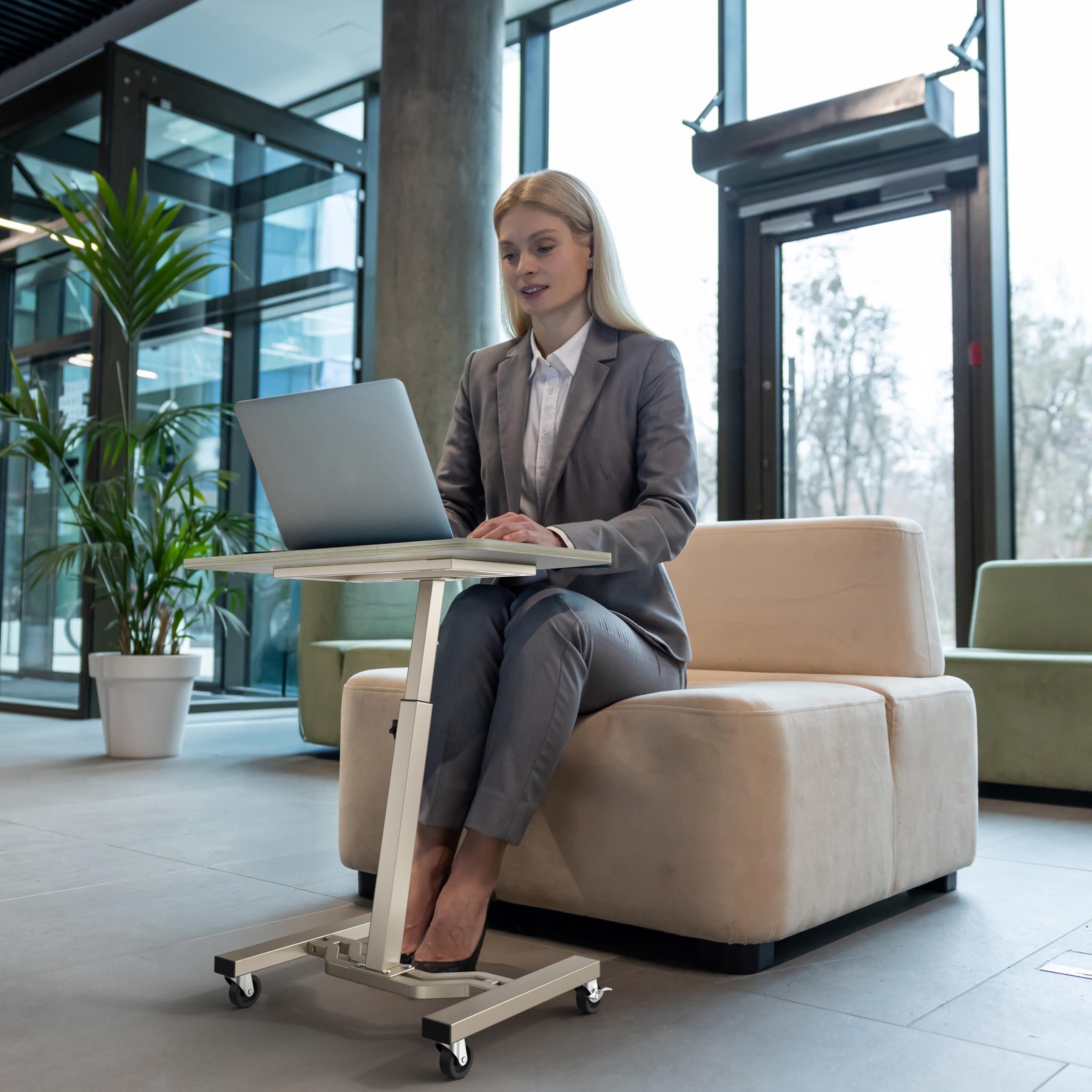 Mobile Height Adjustable Laptop Rolling Cart with Height Adjustment from 28" to 33", Maple