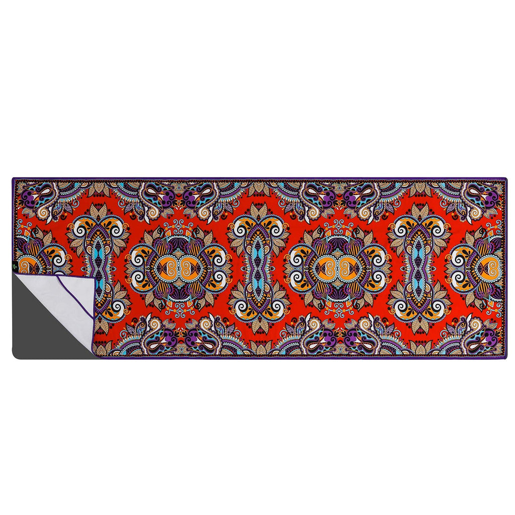 Non Slip Hot Yoga Towel, 100% Microfiber Non Slip Yoga Mat Towel for Hot Yoga, Pilates and Fitness, Exclusive Corner Pockets Design + Free Spray Bottle